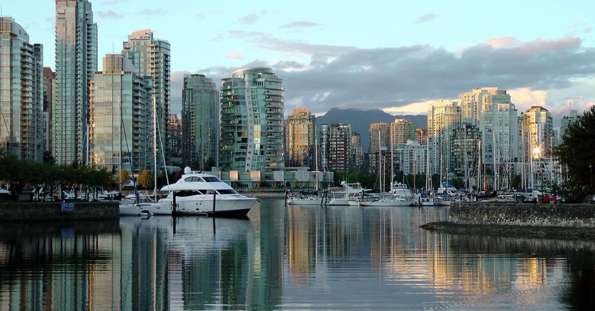 vancouver-city-bathed-in-sunset-light-beautiful-2022-11-15-19-51-29-utc From gorgeous weather and long daylight hours to stunning natural scenery and diverse events, Vancouver summers offer a wealth of opportunities to capture stunning and memorable footage for your video content needs.